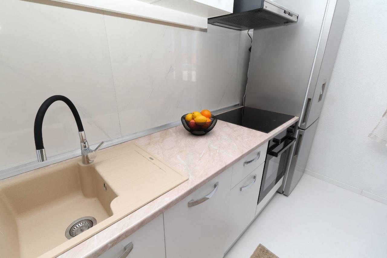 Apartmani Kike Makarska Ngoại thất bức ảnh